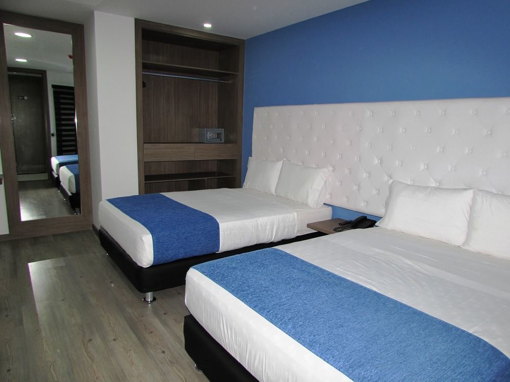 Aw Hotel Plaza Miranda بوغوتا المظهر الخارجي الصورة
